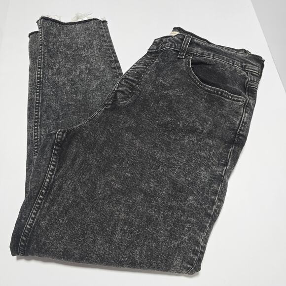 Levi’s High Waisted Mom Jeans Black Acid Wash Raw Hem Straight Leg 32 Y2K Grunge - Picture 7 of 11